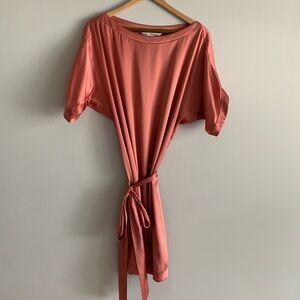 Diane Von Frurstenberg silk/spandex dress, drop waist, peach Size 8